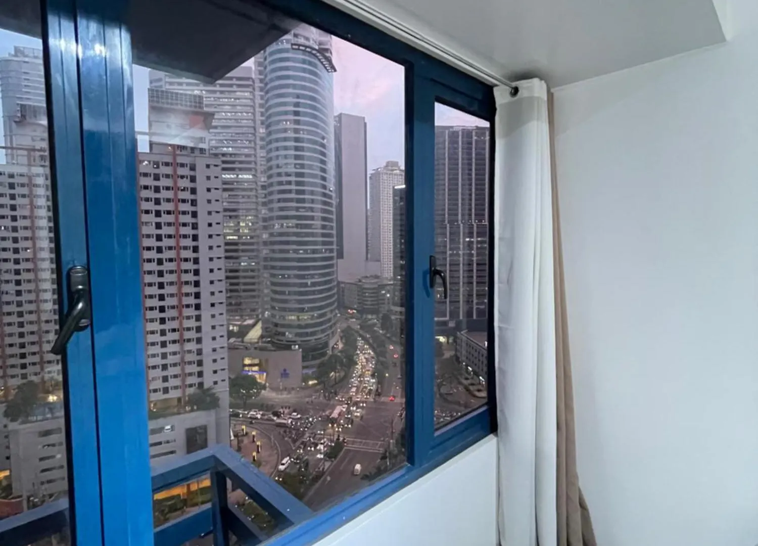 Condo In Makati Central Business District Manila Apartment