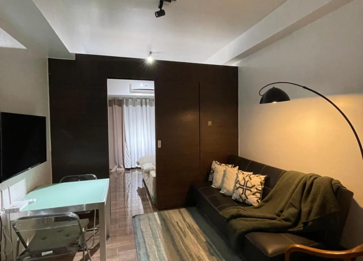 Condo In Makati Central Business District Manila